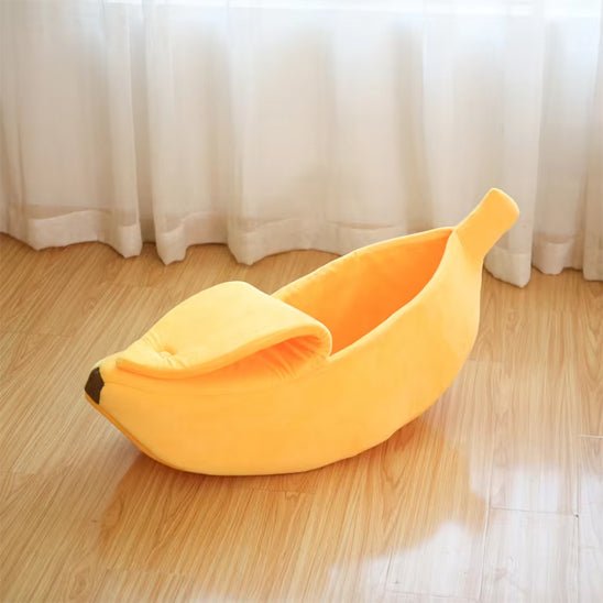 chien - Lit banane - Le Chihuahua Voyageur