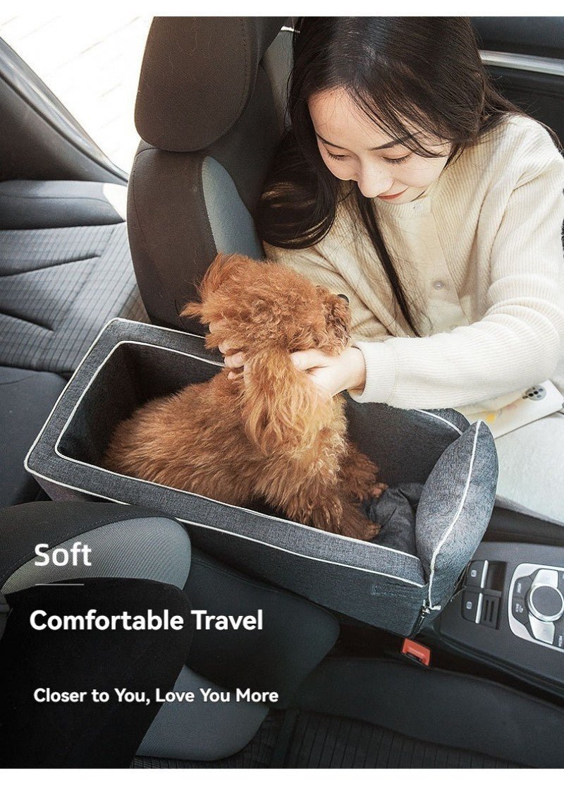 Siège auto pour chien - Console centrale - Le Chihuahua Voyageur